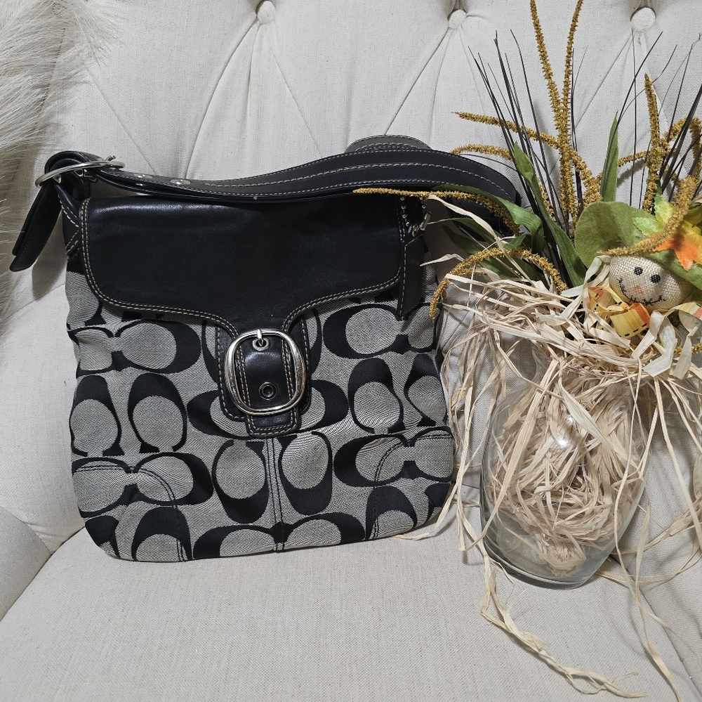 COACH Vintage Black/Gray Signature Jacquard & Leather Shoulder Bag AUTH Verified